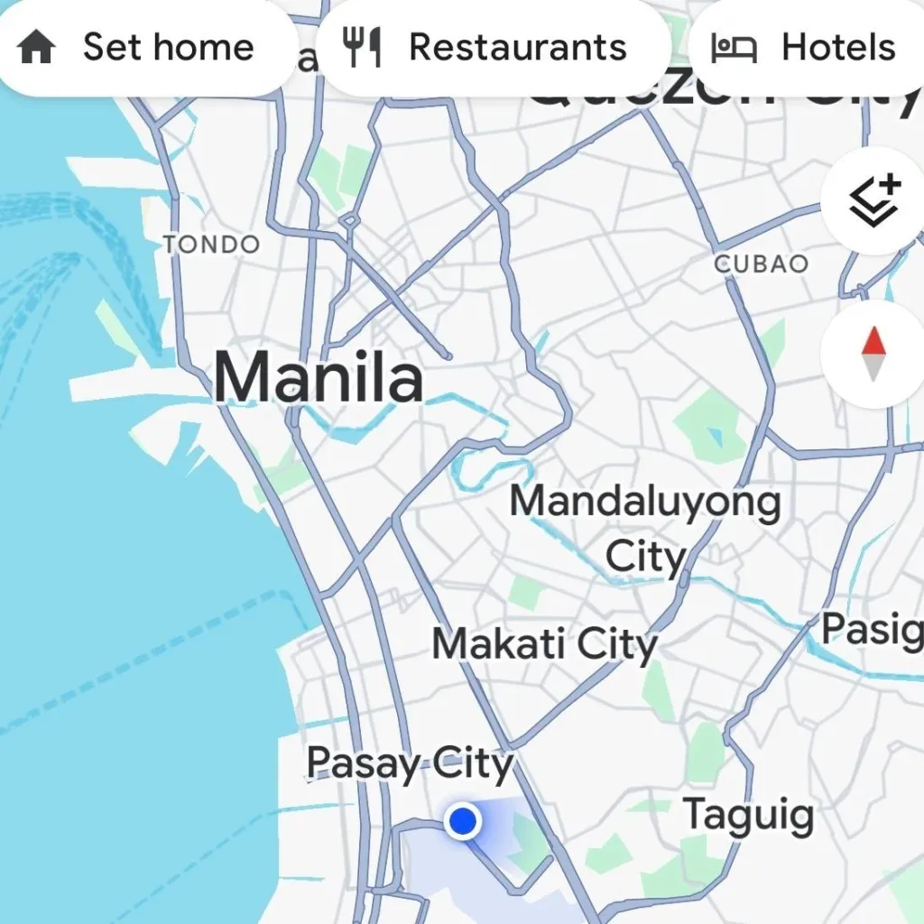 chat with ai character: manila