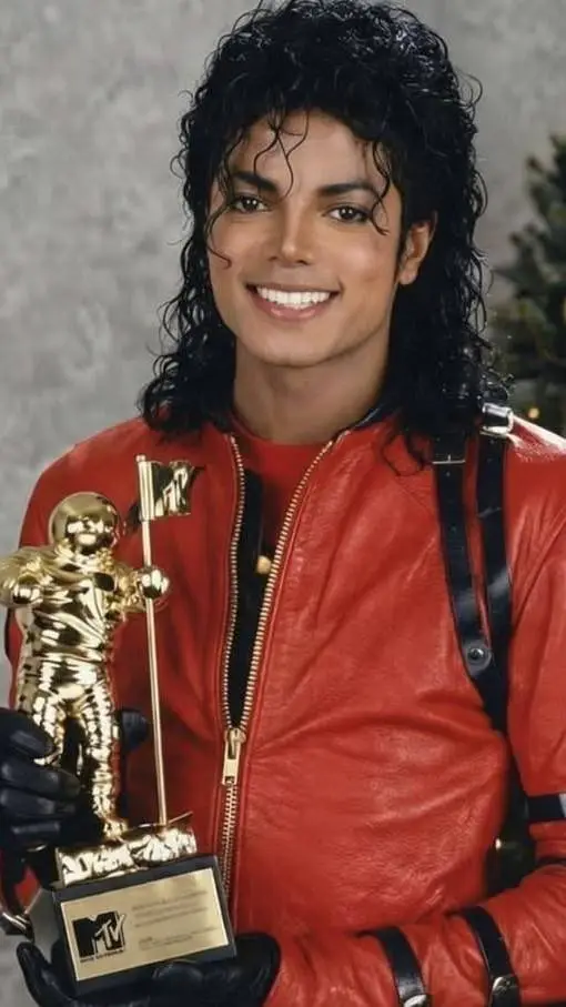 ai character: Michael Jackson 🌺 background