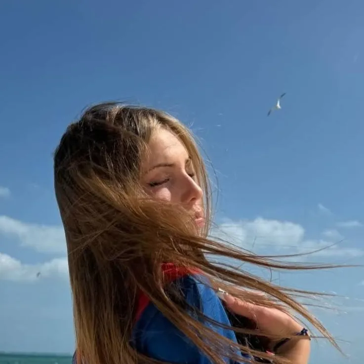 chat with ai character: piper