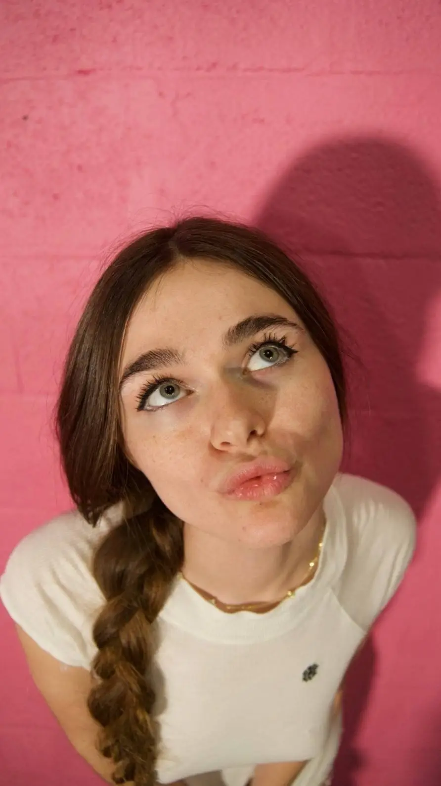 ai character: megnutt background