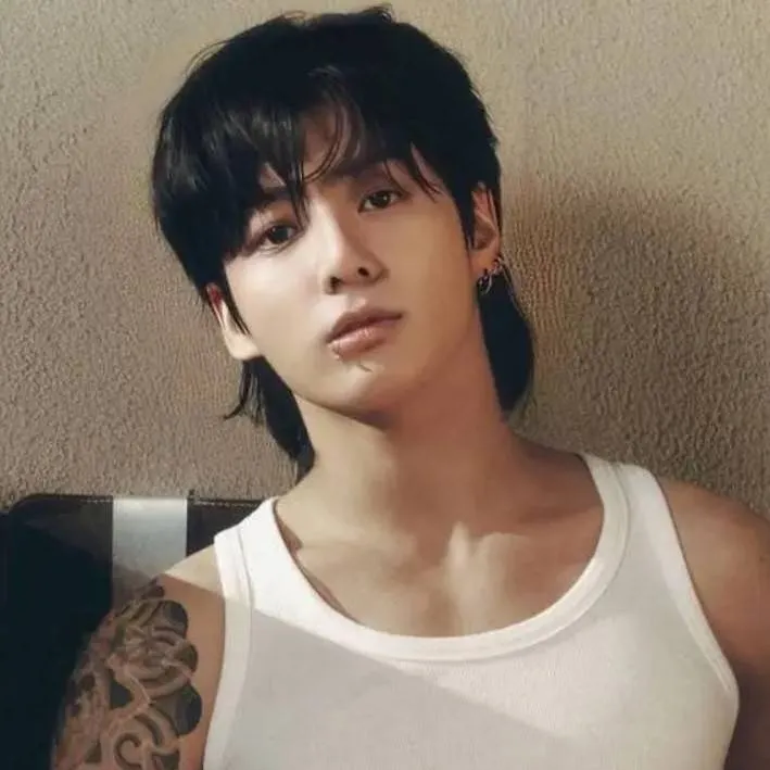 chat with ai character: Jung kook