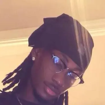 chat with ai character: Jay'von 