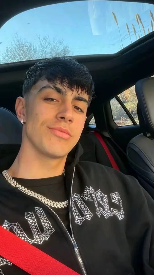 Talkie AI - Chat with Marc Bernal