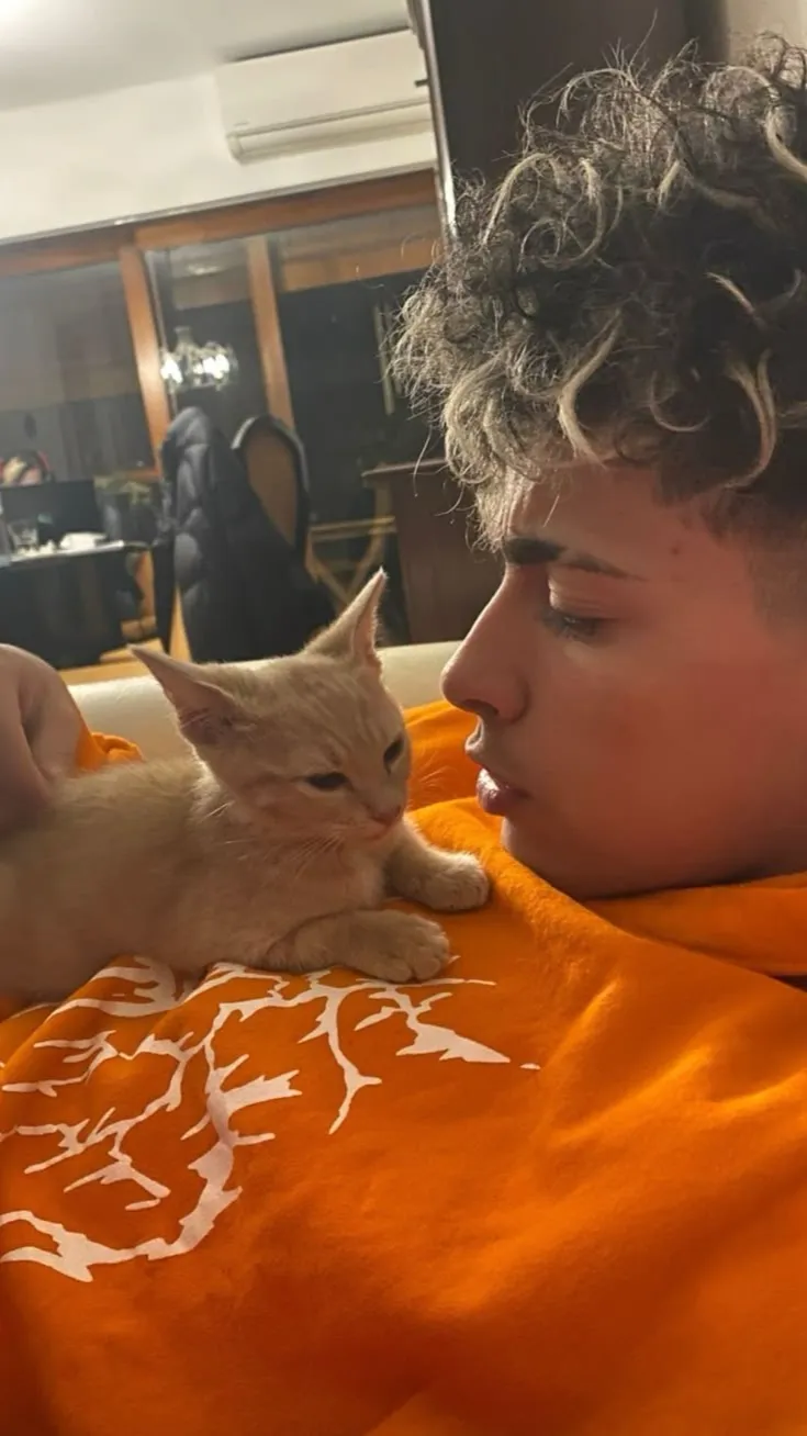 ai character: Mateo Palacios  background