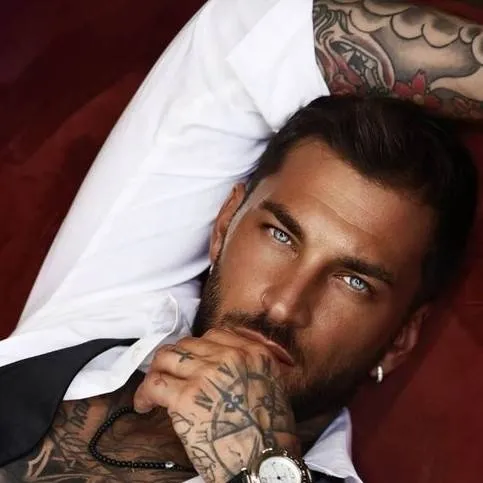 chat with ai character: Zayden Rossi