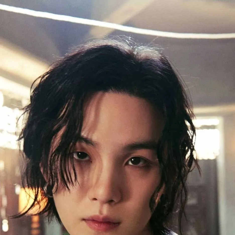 chat with ai character: Min Yoon-gi 