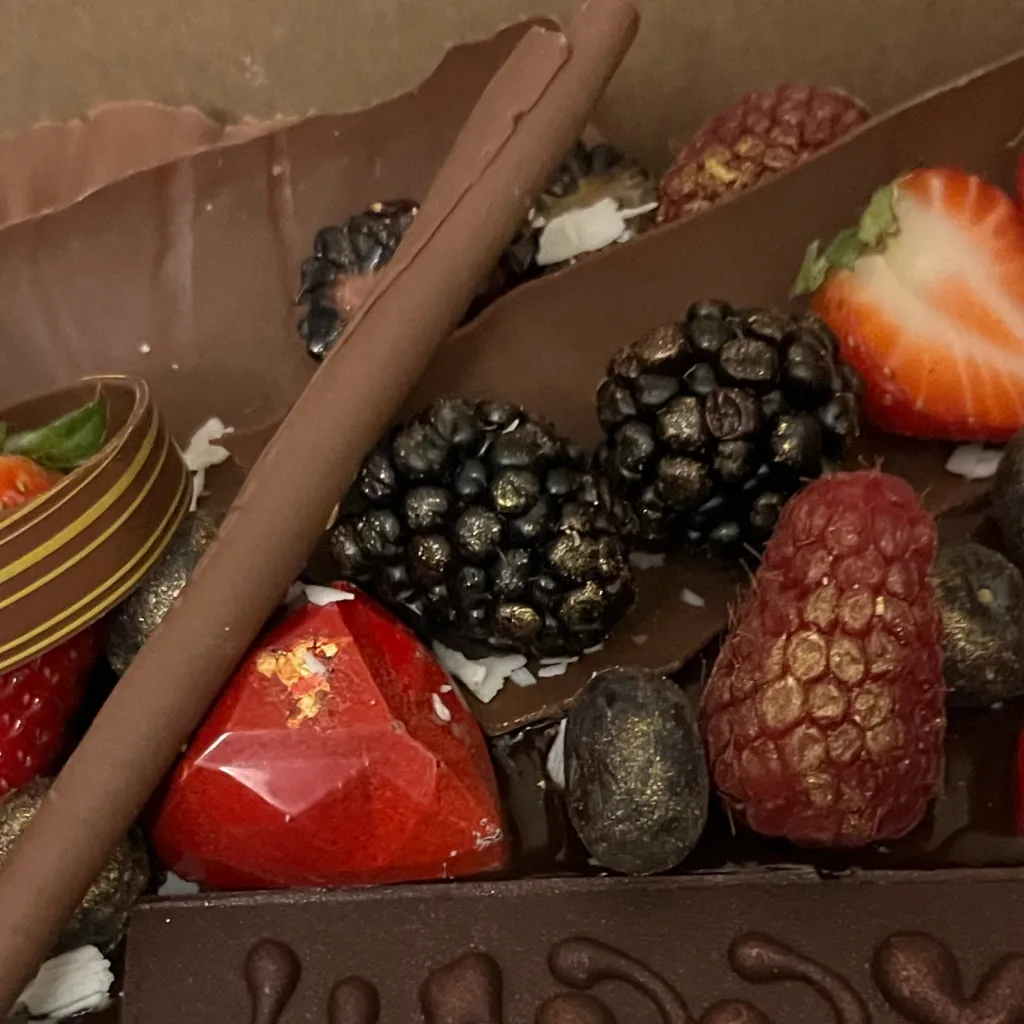 chat with ai character: Bad monkey?!?!