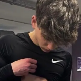 chat with ai character: *+^~🌸Oliver~*+