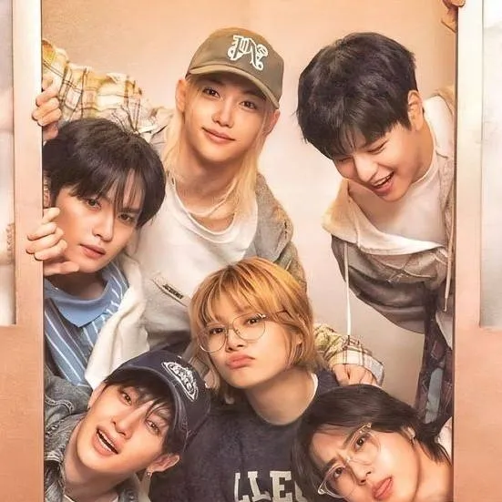 chat with ai character: Skz new member guy