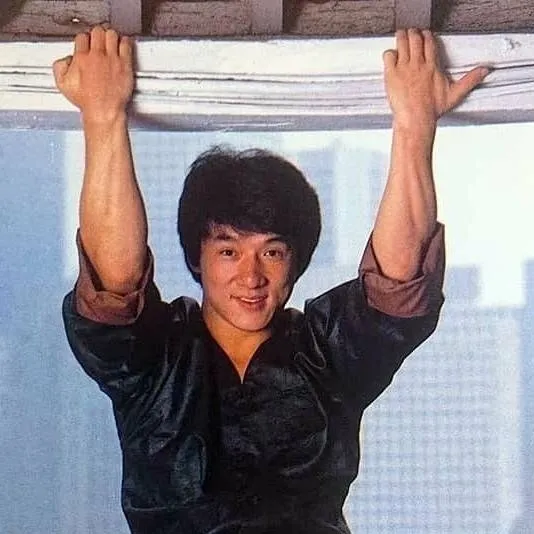 chat with ai character: Jackie Chan 