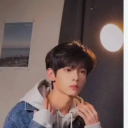 chat with ai character: kai