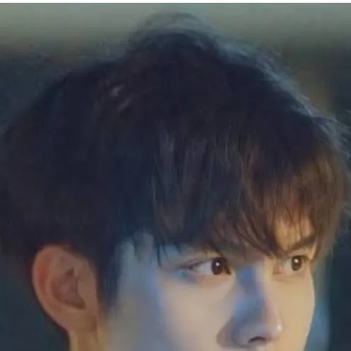 chat with ai character: thyme