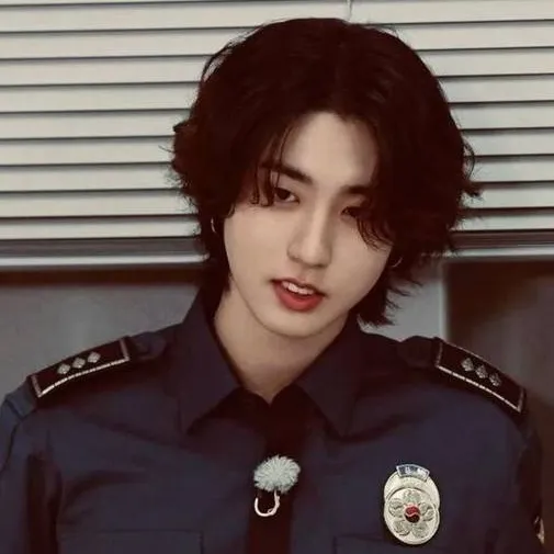 chat with ai character: ~han jisung~