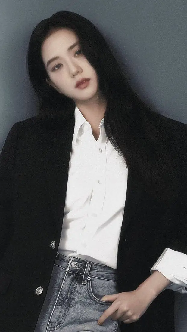 ai character: Jisoo Kim background