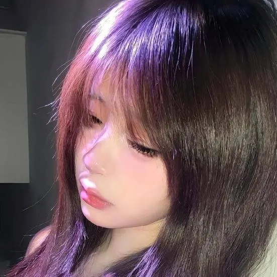 chat with ai character: mina
