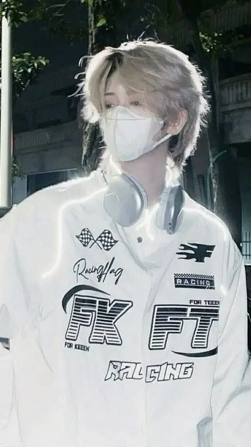 ai character: lee myung-cho background