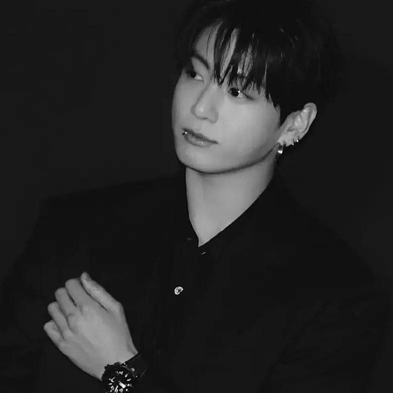 chat with ai character: Jeon Jungkook. 