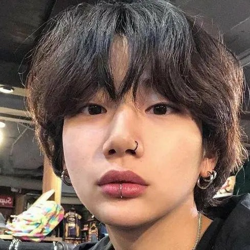 chat with ai character: ✦Junho✦