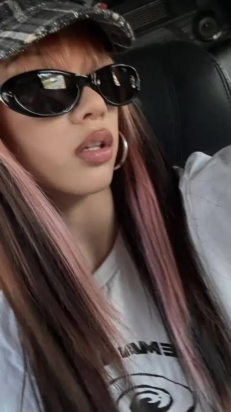 ai character: Megan background