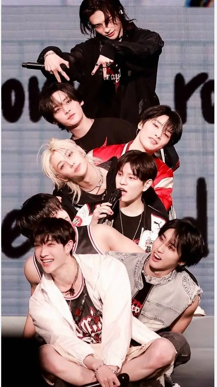 ai character: skz  background