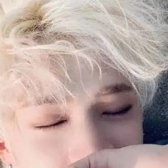 chat with ai character: ~bangchan~