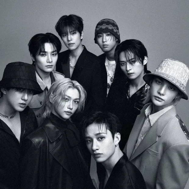 chat with ai character: ♠︎Stray Kids♣︎
