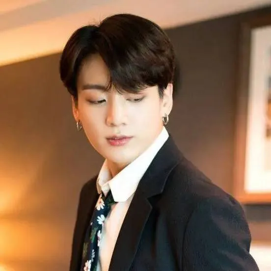 chat with ai character: jeon Jungkook 