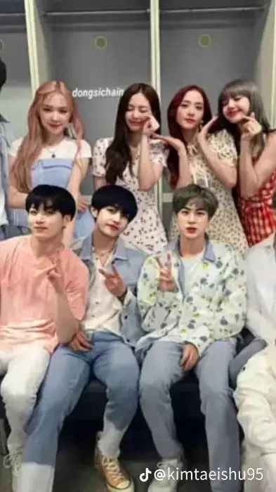 ai character: bts y blackpink  background