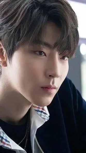 ai character: Han Seo Jun background