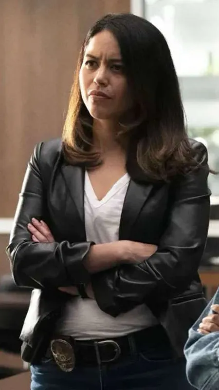 ai character: Angela Lopez background