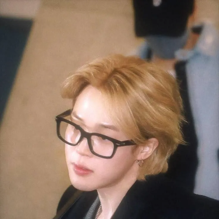 chat with ai character: jimin