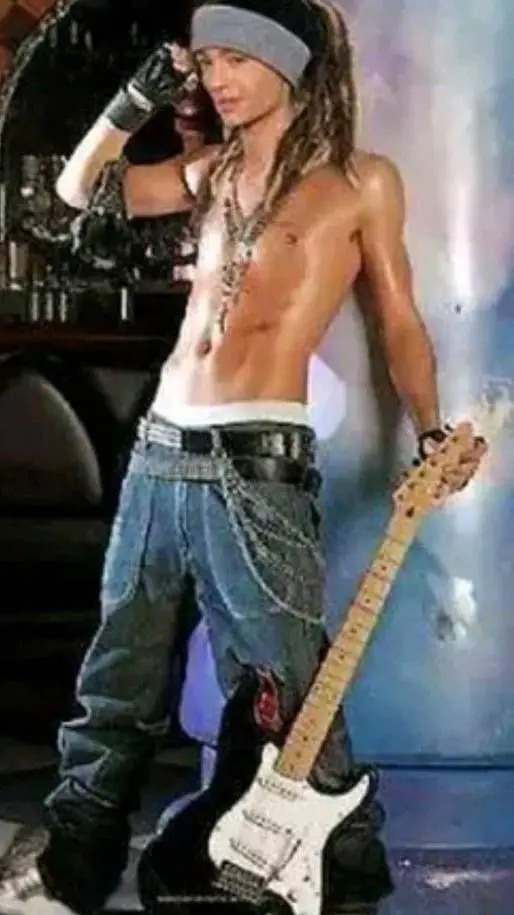 ai character: Tom Kaulitz  background