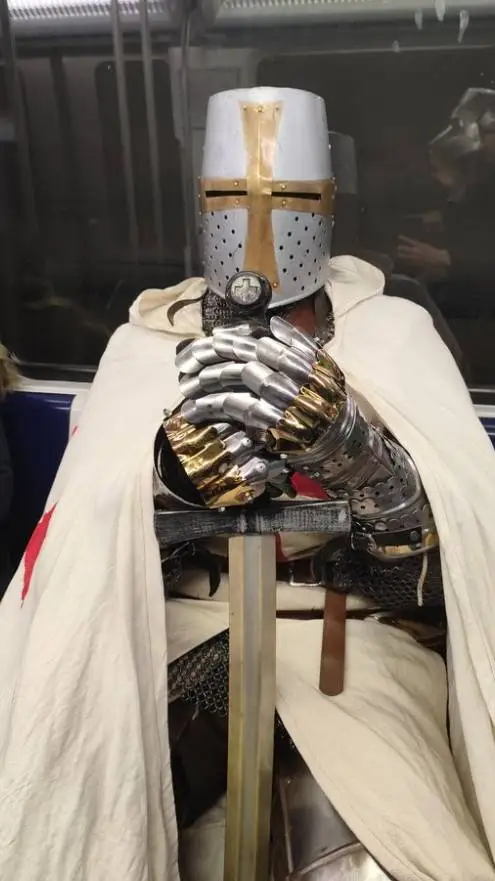 Talkie AI - Chat with Peppe 'Crociato'