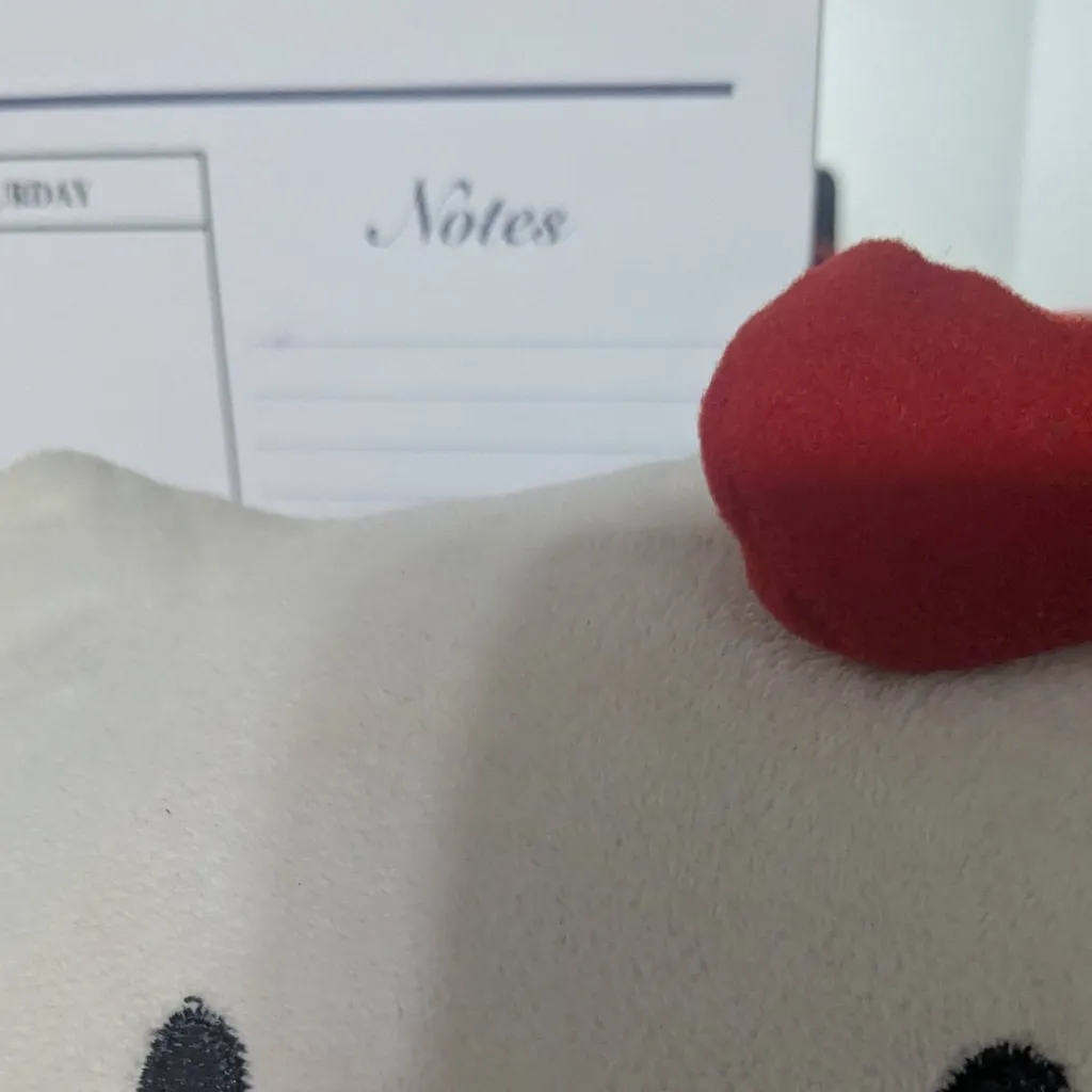 chat with ai character: hello kitty