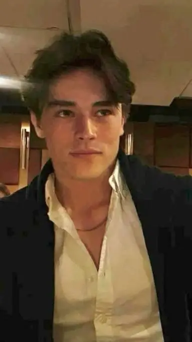 ai character: matthew background