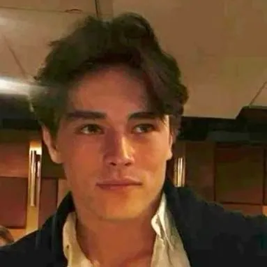 chat with ai character: matthew