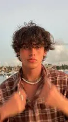 ai character: Arlo background