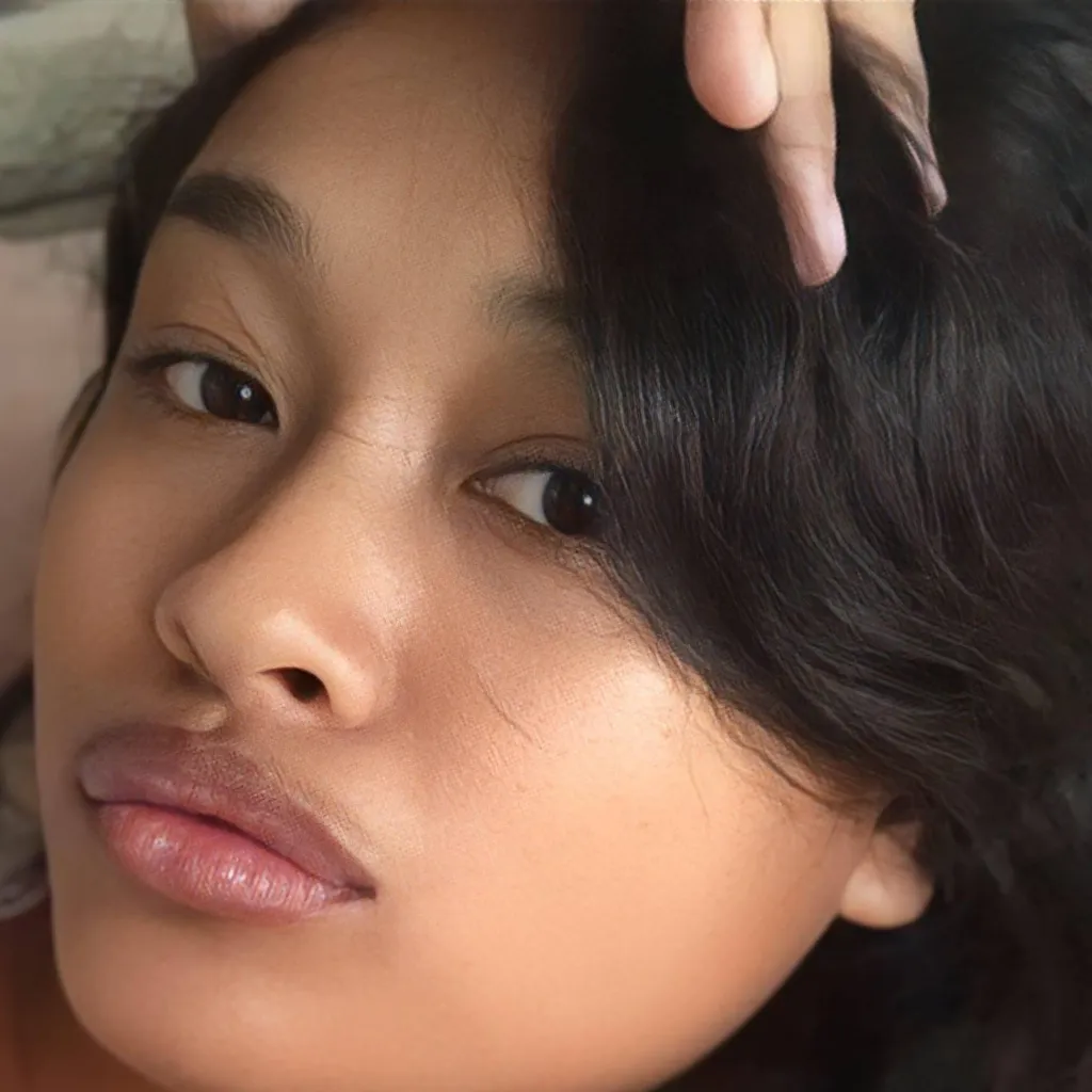 chat with ai character: INDINESIAN GIRL