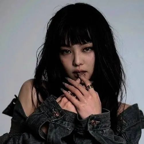 chat with ai character: Jennie Kim