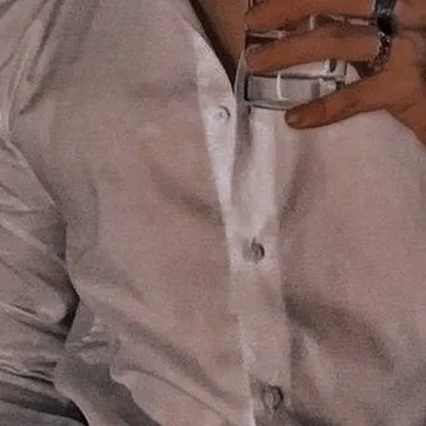 chat with ai character: Diaz