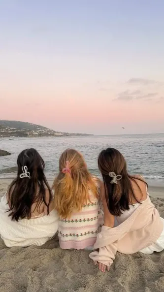 Talkie AI - Chat with BFF girl trioིྀ