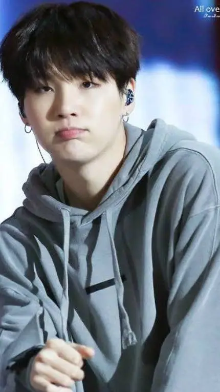ai character: Suga  gay background