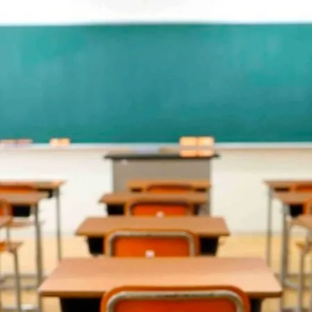 chat with ai character: Classroom