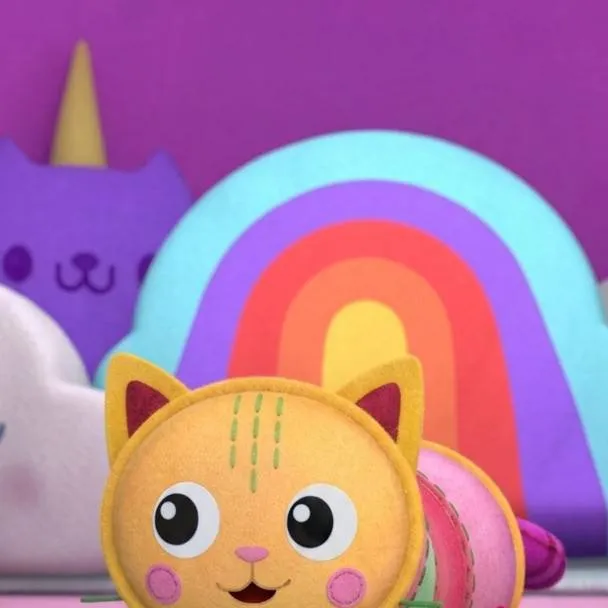 chat with ai character: pillow cat