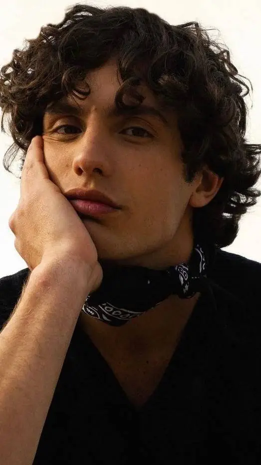 ai character: Lucas background