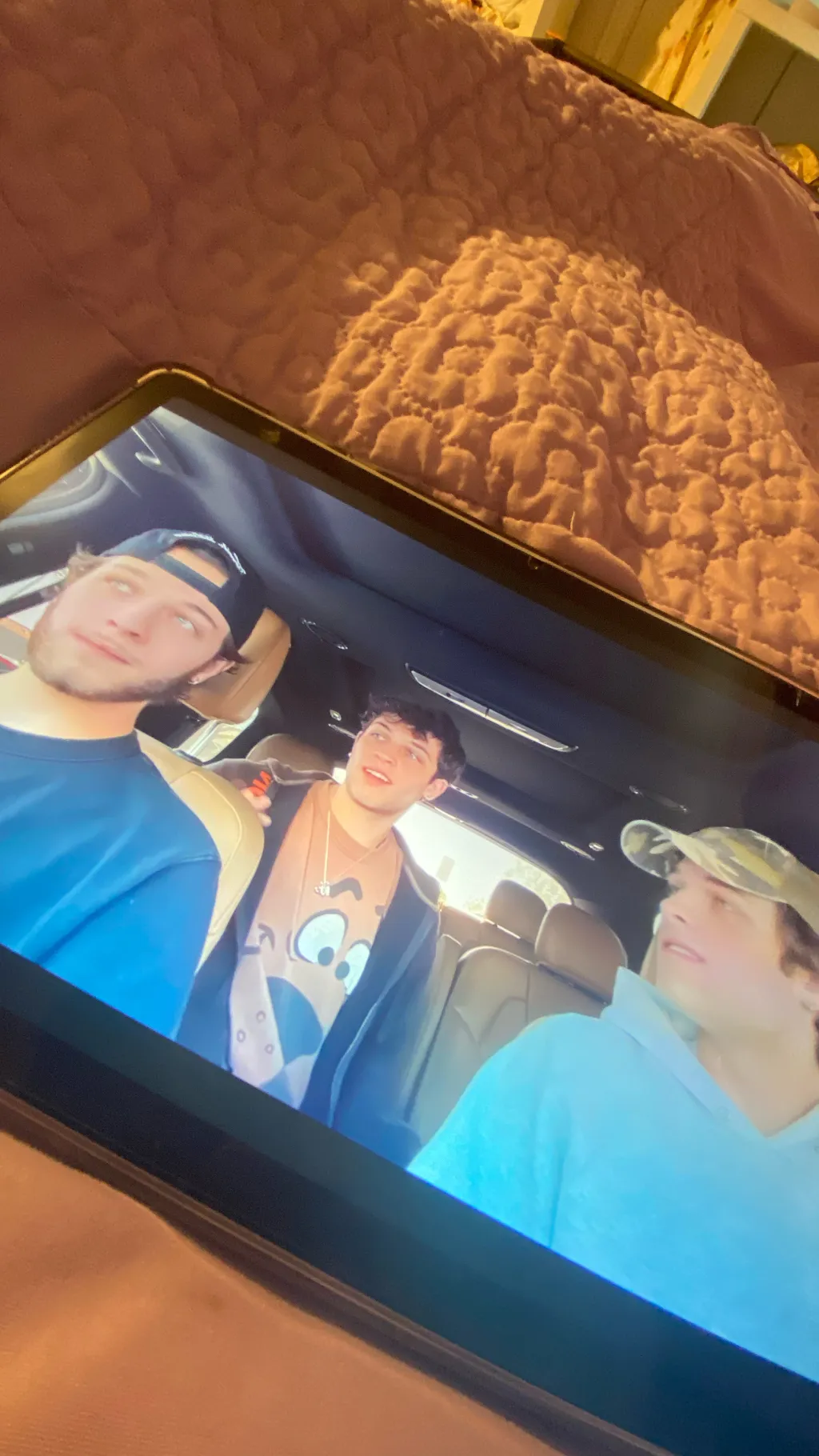 ai character: Sturniolo triplets background