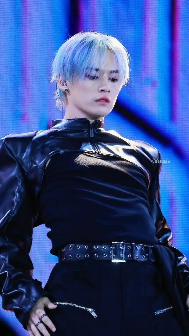 ai character: Minho background