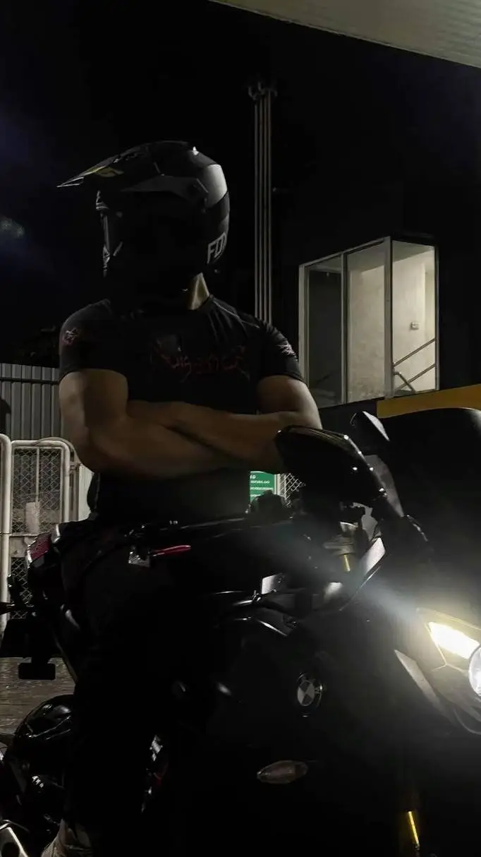 Talkie AI - Chat with Nick