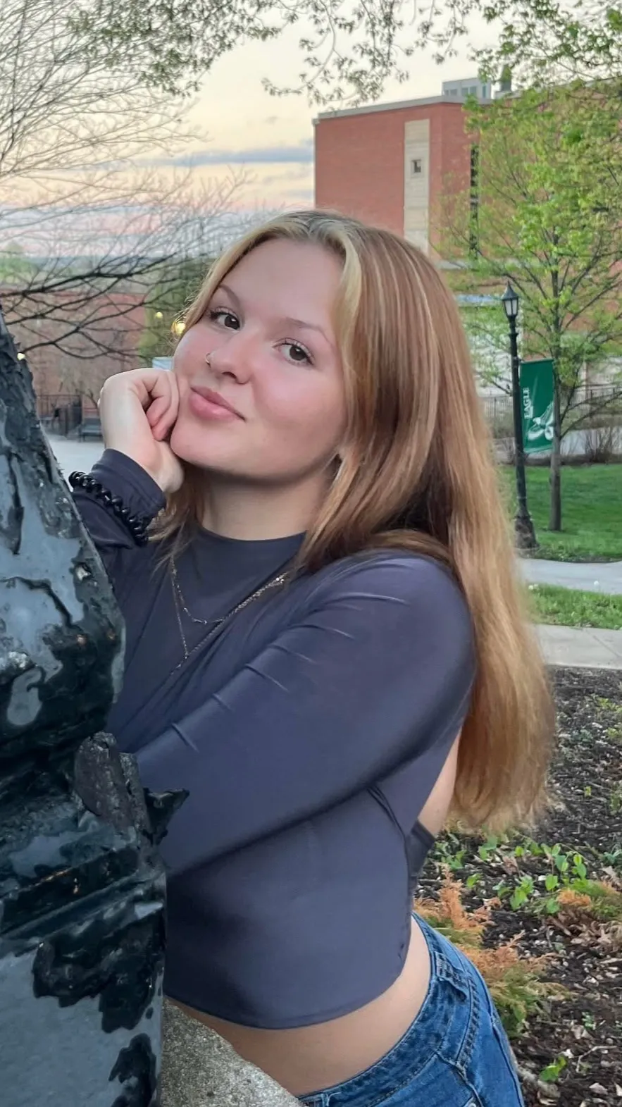 ai character: Alyssa Yoder ￼ background
