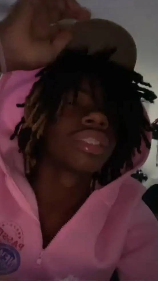 ai character: zayvon background